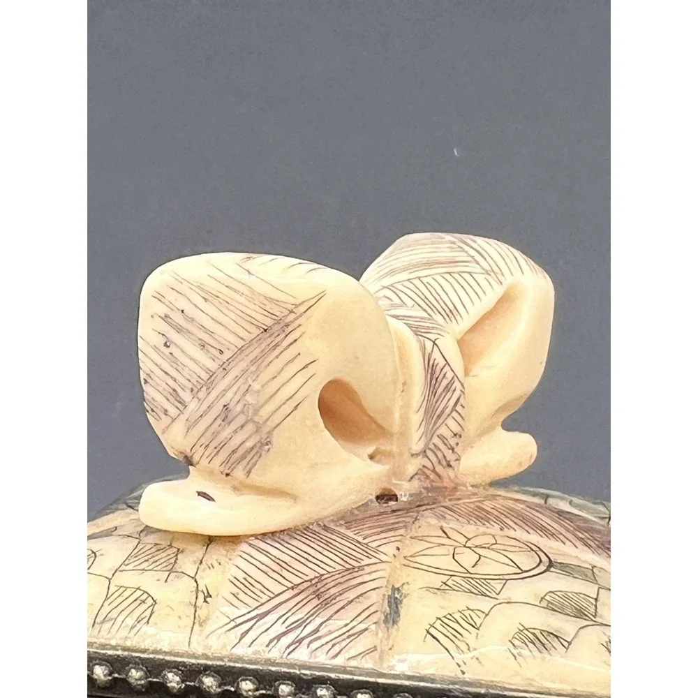 Vintage Handmade Trinket Box‎